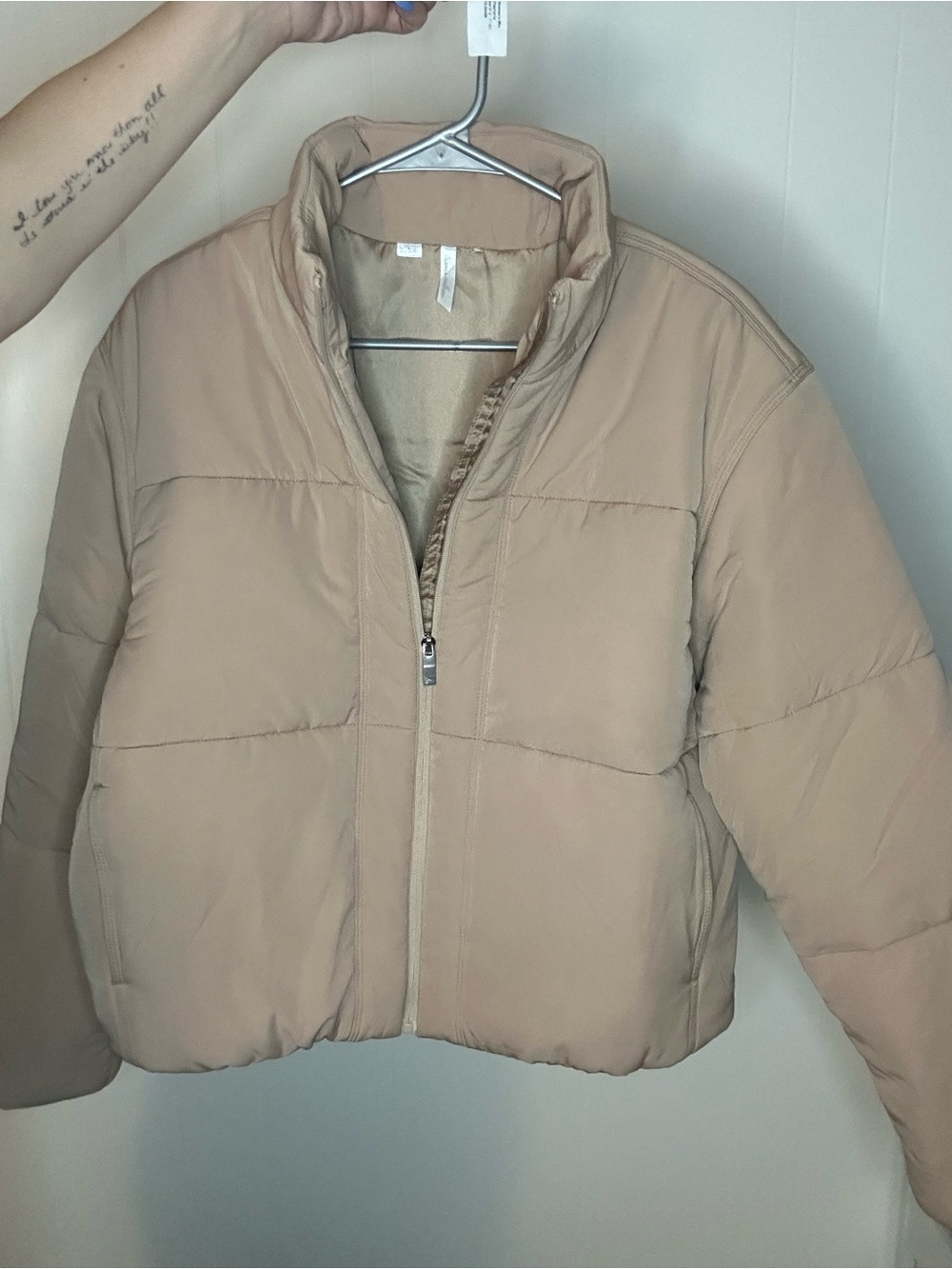 Travis Mathew Women's Light Beige Puffer Jacket